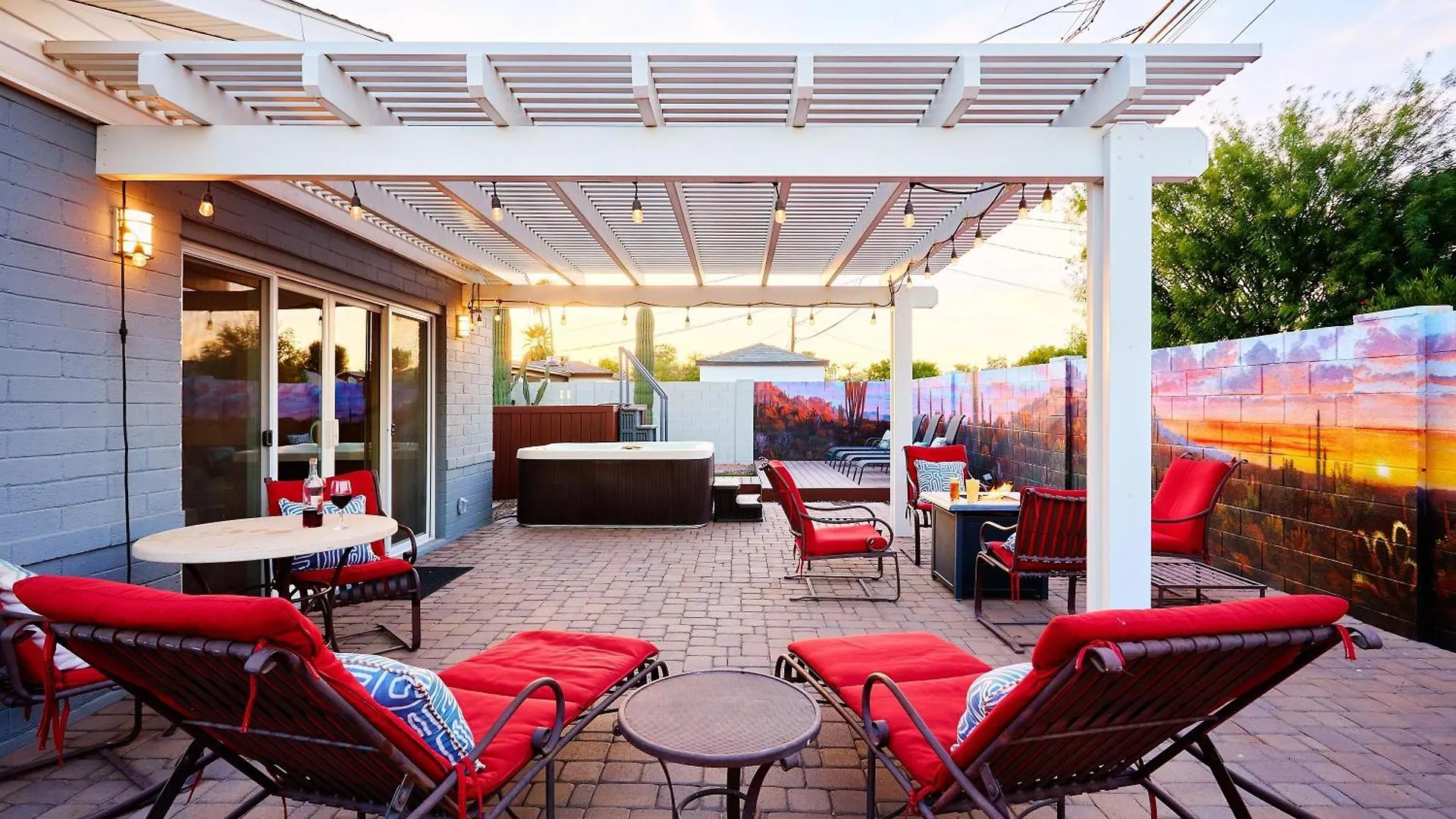 Scottsdale Saguaro-Hot Tub-Pool- In Old Town Vila 0*,
